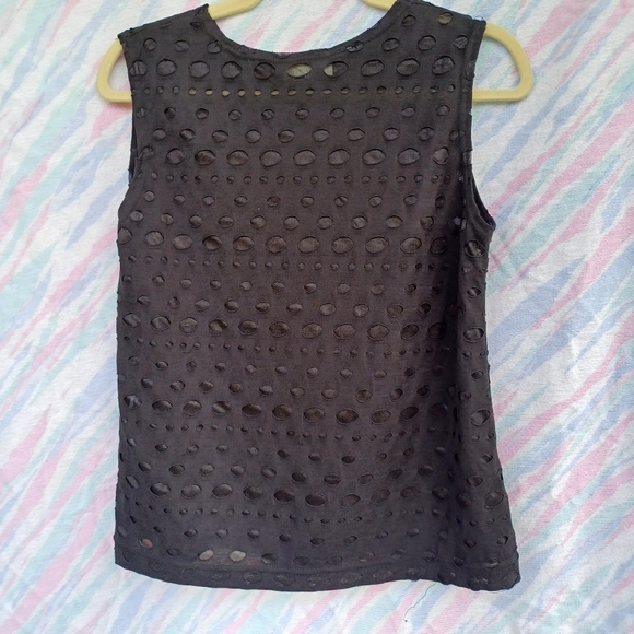 Gloria Vanderbilt Mesh tank top - Picture 4 of 6